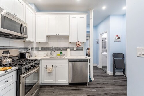 Luxurious 4BR Retreat | Sleeps 12+ | Near NYC