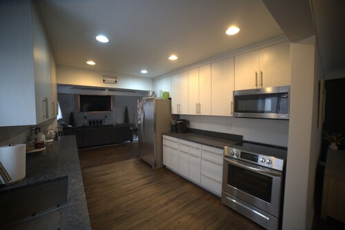 CHARMING HOUSE ON THE NAUTICAL MILE