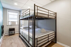 3 Schlafzimmer, Bügeleisen/Bügelbrett, Reisekinderbett, WLAN
