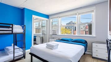3 bedrooms, iron/ironing board, travel crib, WiFi