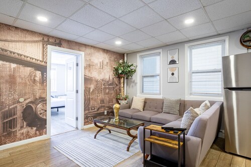 Updated 3BR (9 Beds) | Walk to NYC Transit