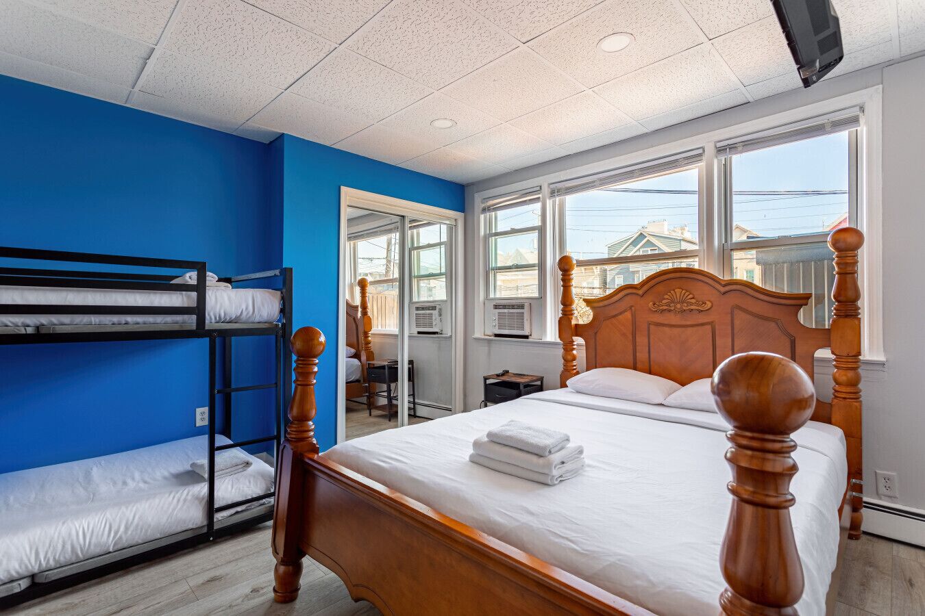 3 chambres, fer et planche à repasser, lit parapluie, Wi-Fi