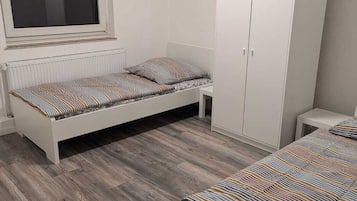 2 bedrooms, WiFi, bed sheets