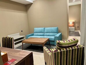 Deluxe Room No Window