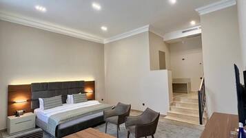 Luxury Double Room, 1 King Bed with Sofa bed, Non Smoking | 1 bedroom, premium bedding, memory foam beds, in-room safe