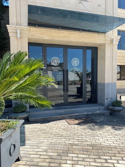 埃里溫 Plaza Viktoria 酒店