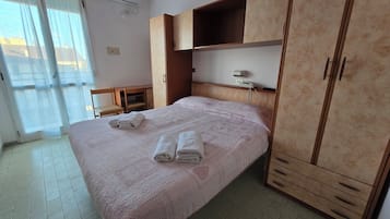 Economy-Doppelzimmer | Zimmersafe, kostenloses WLAN, Bettwäsche