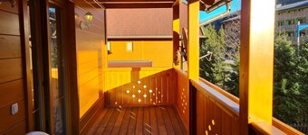 Apartment With Mountain Views & Ski Access