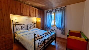 Apartment | 2 bedrooms, bed sheets