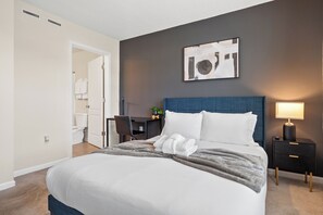 2 chambres, fer et planche à repasser, Wi-Fi gratuit, draps fournis