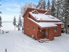 Exterior - Lakefront Cabin • Cozy Retreat • 5Beds • OnTheLake (Lac La Nonne)