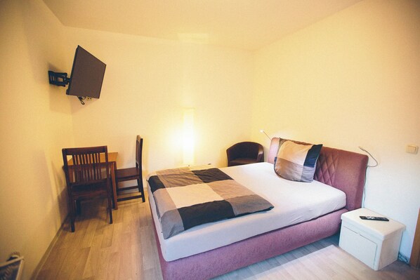 1 chambre, bureau, accès pour personnes à mobilité réduite