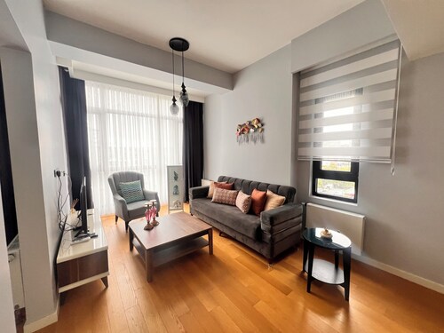 G Tower Residence near Metro St. in Güneşli