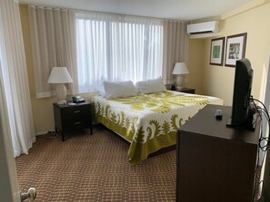 1 chambre, fer et planche à repasser, Wi-Fi, literie fournie