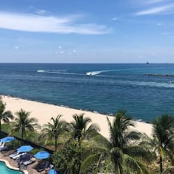 Una playa cerca