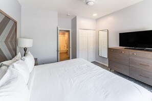 1 chambre, fer et planche Ă repasser, Wi-Fi, draps fournis