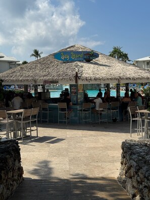 Bar (en la propiedad)