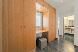 Familie appartement, 2 slaapkamers | 1 slaapkamer, geluiddichte muren, een strijkplank/strijkijzer