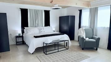 1 habitación, tabla de planchar con plancha, wifi y ropa de cama