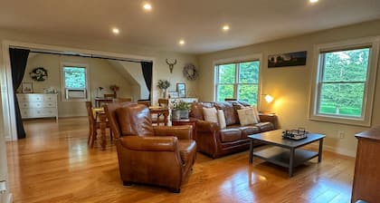 Charming country studio apartment in idyllic Woodstock - Woodstock Red Barn