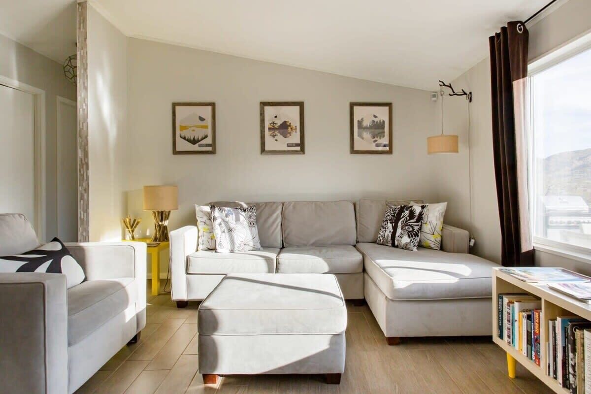 Huis (3 Bedrooms) | Woonruimte | Een stereo