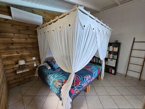 4 bedrooms, internet - Villa Kaz in Thomy, pool and Spa Panoramic sea view of Pointe Noire bay (Pointe-Noire)
