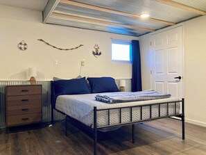 4 habitaciones, escritorio, wifi gratis y ropa de cama