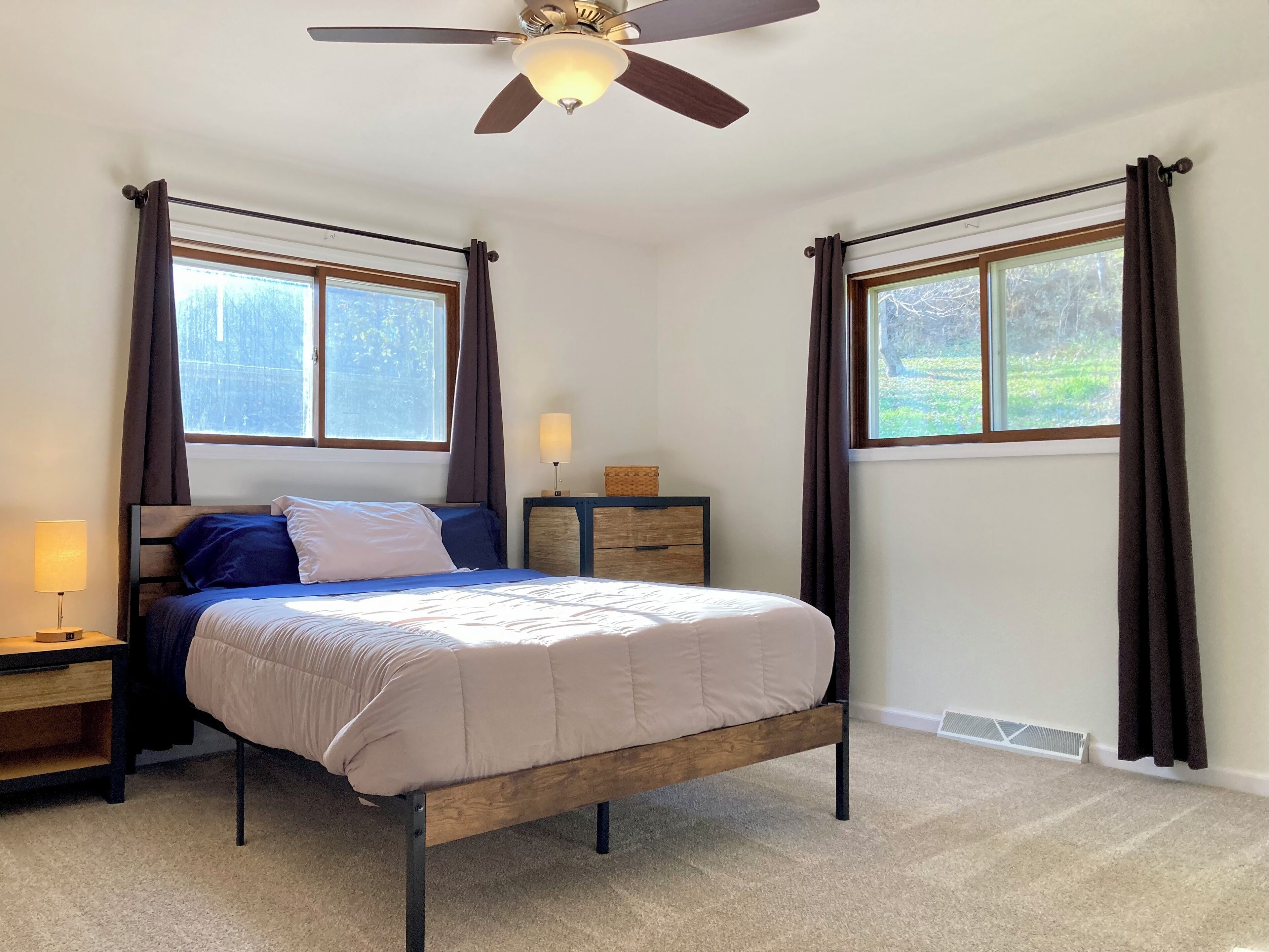 4 Schlafzimmer, Schreibtisch, WLAN, Bettwäsche