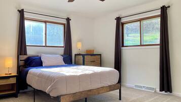 4 Schlafzimmer, Schreibtisch, WLAN, Bettwäsche