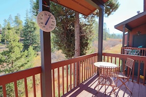 Appart'hÎtel, plusieurs lits, bain à remous, vue montagne (Quiet Cozy Fraser Getaway) | Restauration extérieure