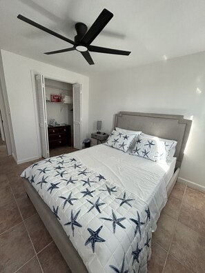 1 habitación, escritorio, tabla de planchar con plancha y wifi gratis 