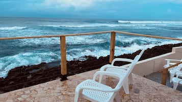 Beach/ocean view