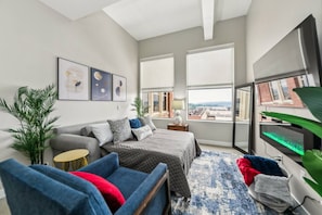 1 habitación, escritorio, wifi y ropa de cama