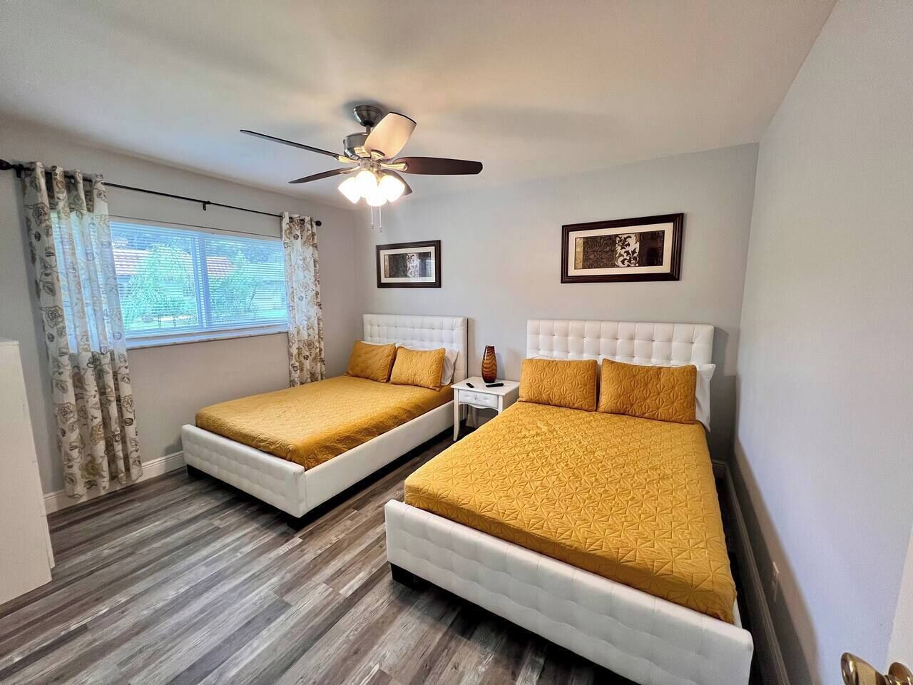 3 bedrooms, desk, iron/ironing board, WiFi