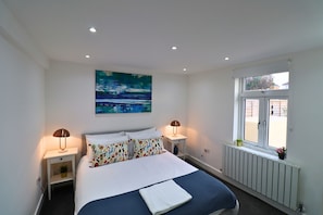 2 bedrooms, iron/ironing board