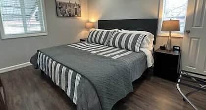 Bright and Comfy 2 Bedroom in Salt Lake