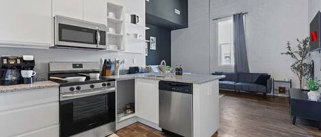 Fridge, microwave, oven, stovetop