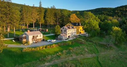 Airy Upstate Getaway with a View