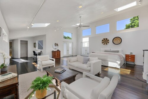 Ridgeview Retreat | Valley Views âą Sleeps 6