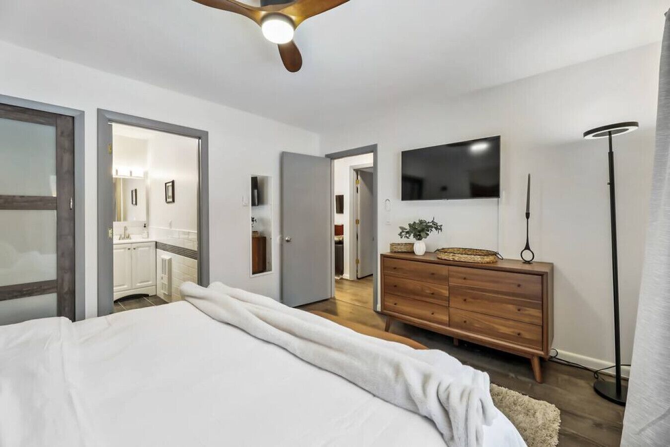 2 chambres, bureau, lit parapluie, Wi-Fi gratuit