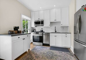 Fridge, microwave, oven, stovetop - Beautifully Restored Home Right in Downtown! (Saratoga Springs)