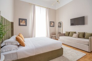 5 chambres, fer et planche à repasser, Wi-Fi, draps fournis