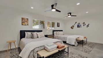 House, Multiple Beds, Patio, Garden View (640 Rainbow Ridge) | 5 bedrooms, individually decorated, individually furnished, bed sheets