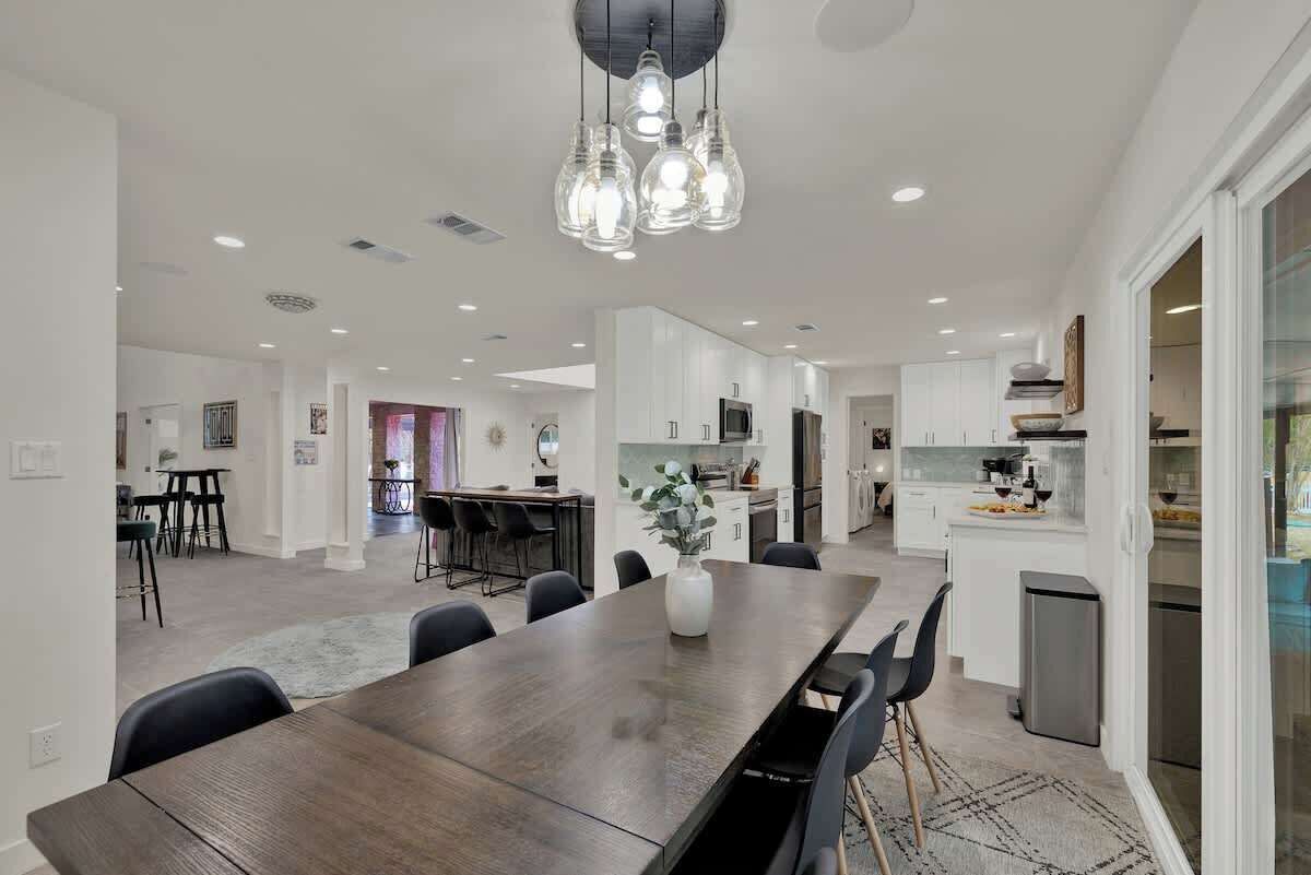 House, Multiple Beds, Patio, Garden View (640 Rainbow Ridge) | Dining