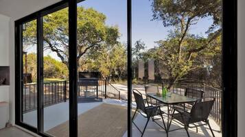 Hus, flere senger, terrasse (407 Lamplight Rd.) | Innvendig