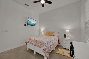 3 habitaciones, decoración personalizada y muebles diferentes