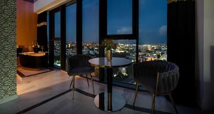 Hanza Tower Original 21st Floor- Sea and City View