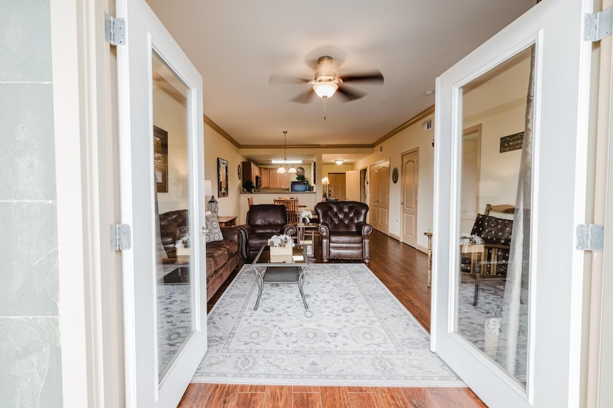 Penthouse Condo With Mountain Views - Pigeon Forge, TN