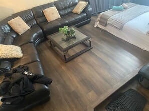 4 chambres, fer et planche à repasser, Wi-Fi gratuit, draps fournis