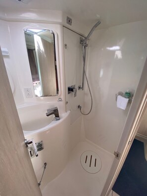 Eco-friendly toiletries, hair dryer, towels, soap - Eleuthera Sailing Catamaran Adventure (Freetown)